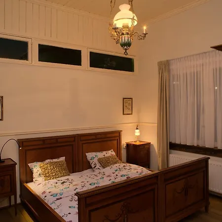 Halte Sint-Gerlach Holiday Home *